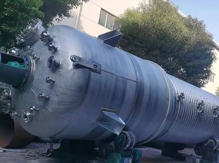出口設備安裝進集裝箱